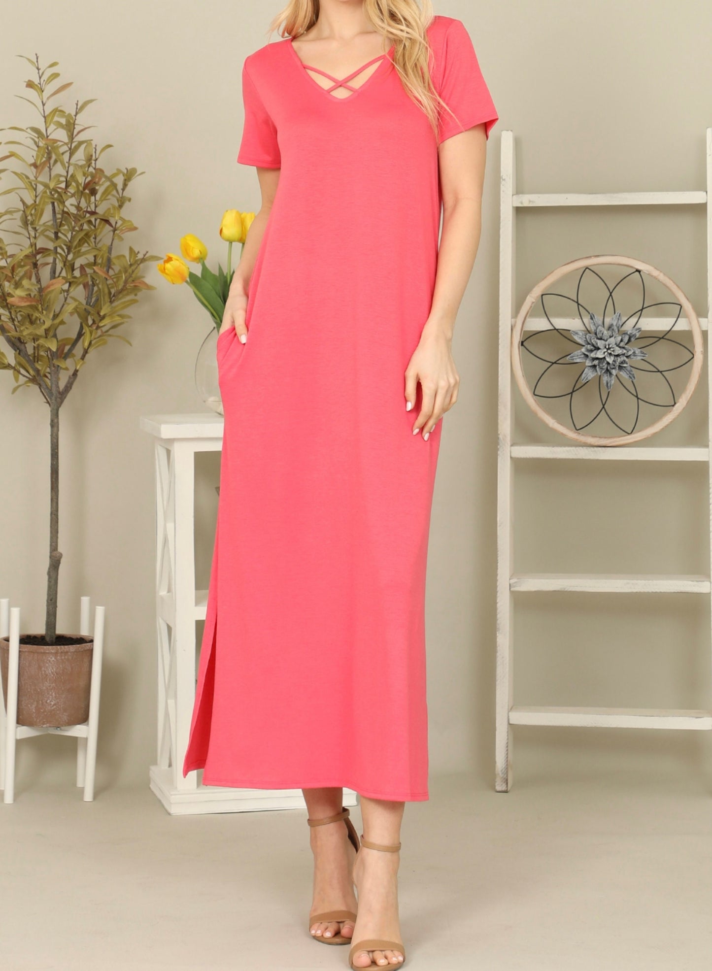 Women's Short Sleeve Lattice Neckline Pocket Side Slit Maxi Dress Fashion