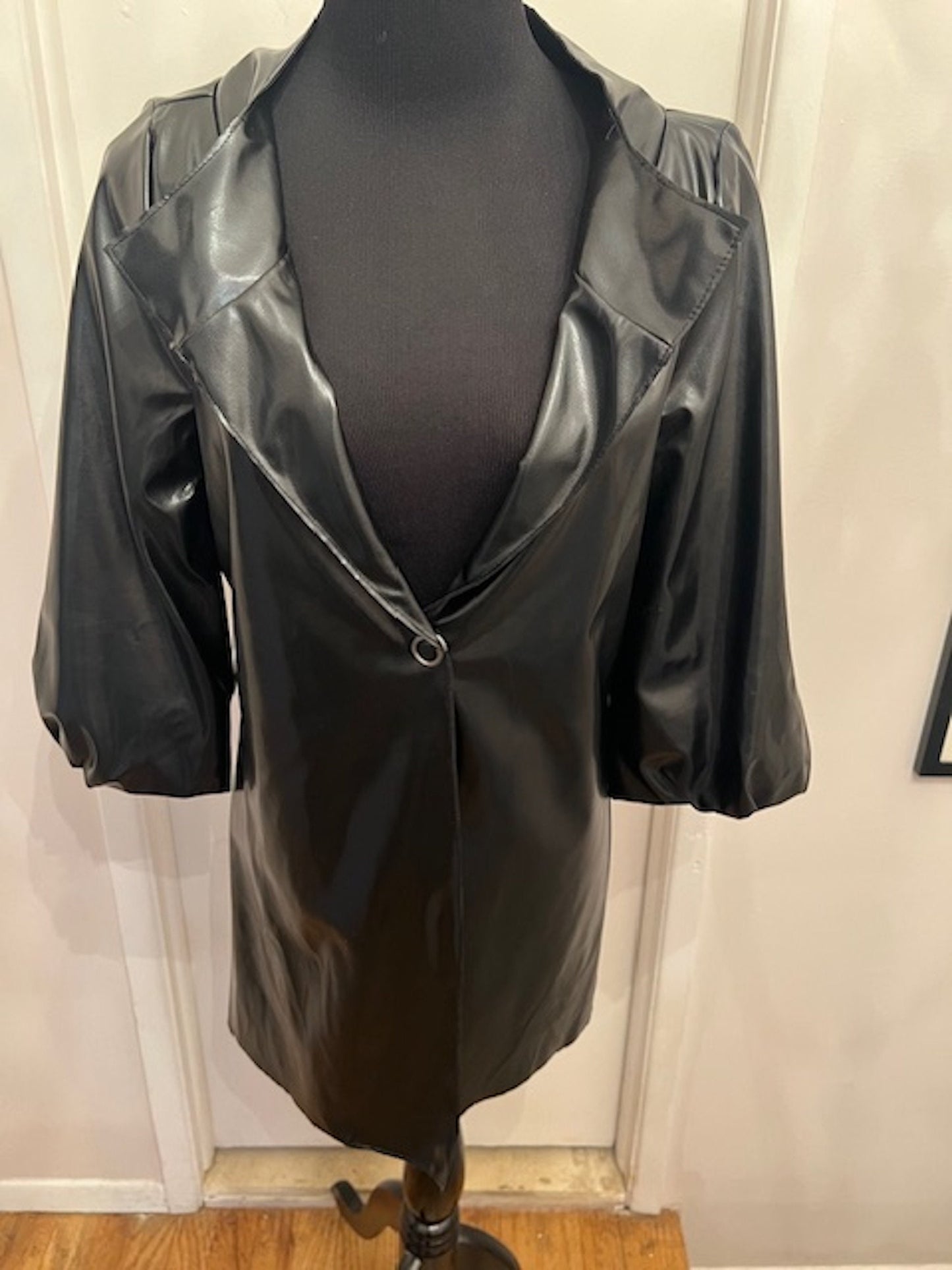 Size Small Crop Sleeve Faux Patent Leather Trench Coat